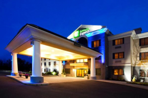 Гостиница Holiday Inn Express Syracuse Airport, an IHG Hotel  Сиракьюс